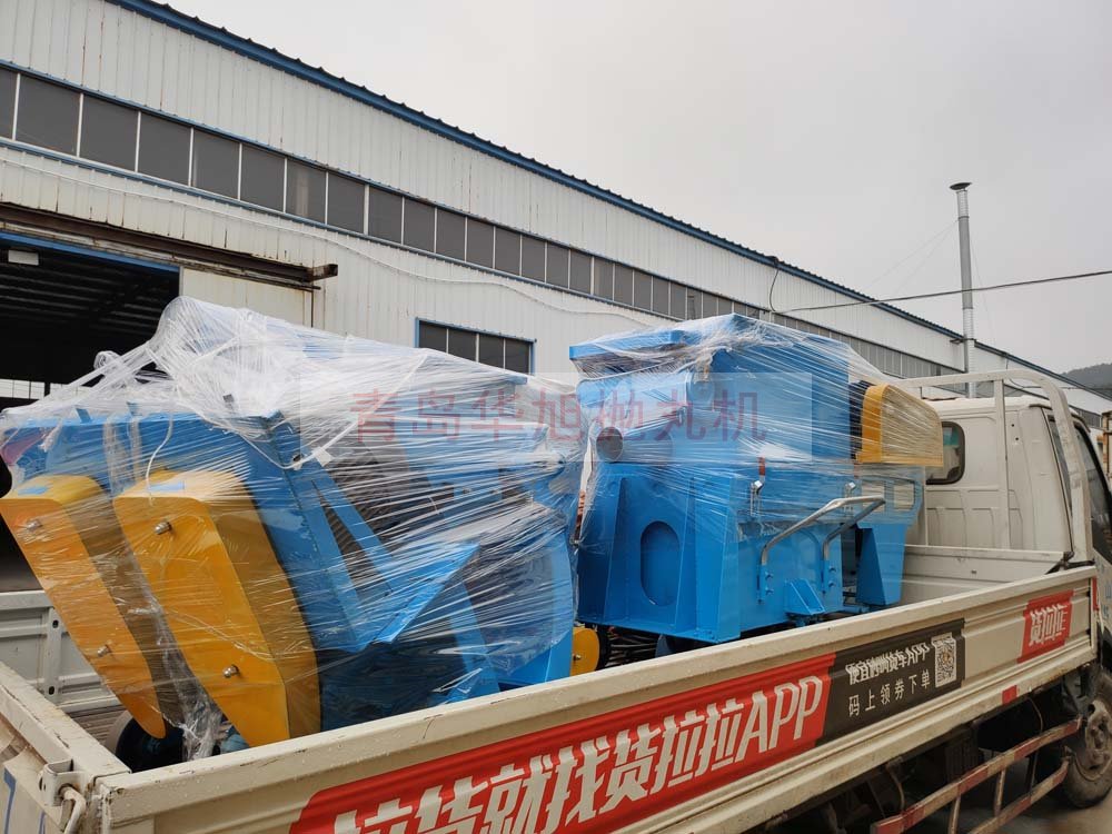 850移動式拋丸機(jī)發(fā)貨現(xiàn)場